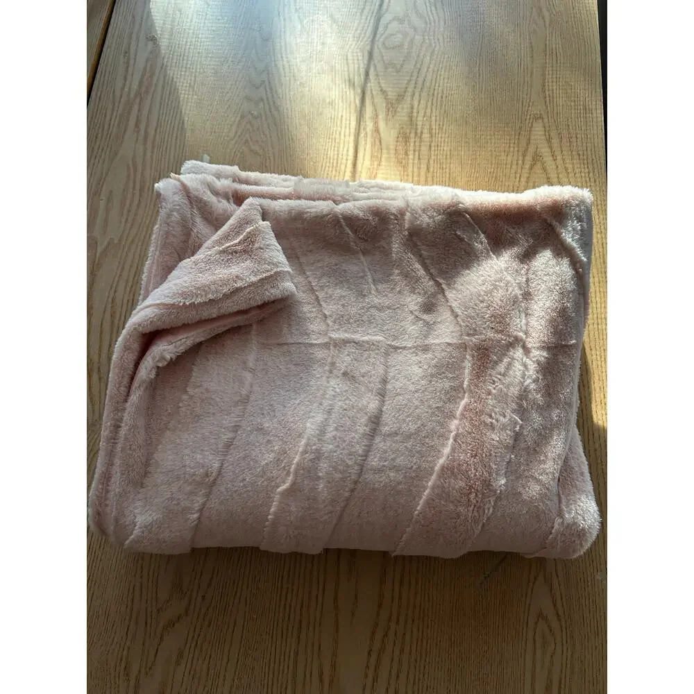 New Pillowfort Plush Minky Fleece Throw Blanket Light Pink size 50”x60”